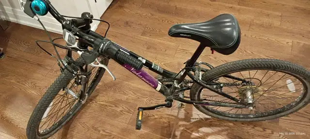 Mountain Bicycle - Photo 2