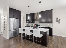 3bdrm Bungalow on beautiful pie-shaped Lot overlooking the lake - Photo 5