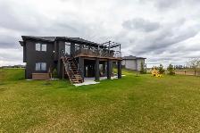 3bdrm Bungalow on beautiful pie-shaped Lot overlooking the lake - Photo 9