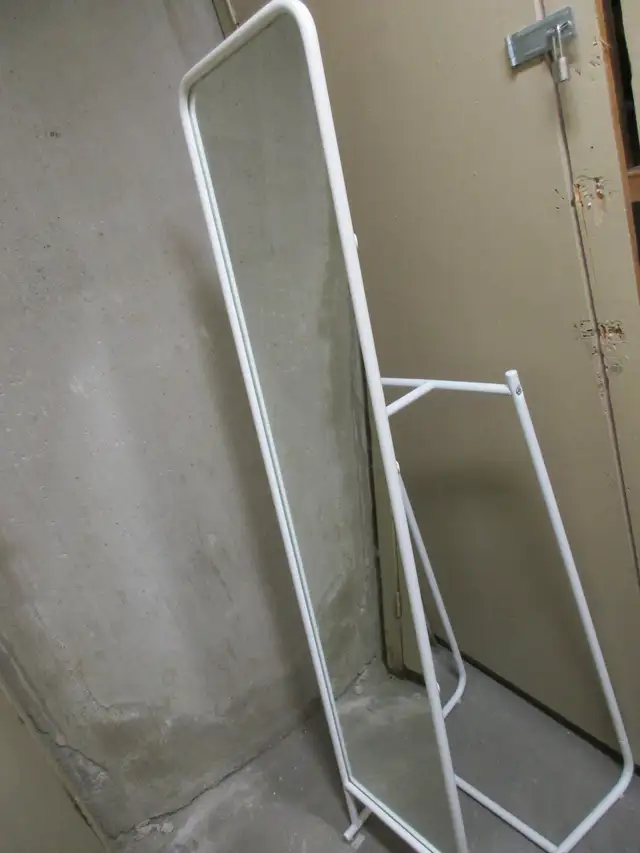 large self standing mirror