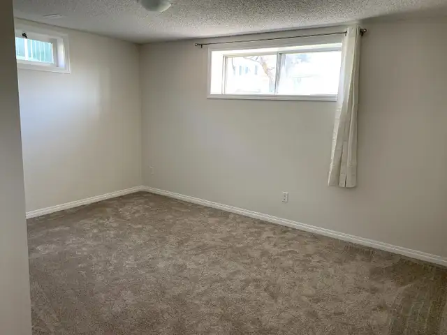 Legal 2 bedroom basement suite Rundle NE - Photo 5