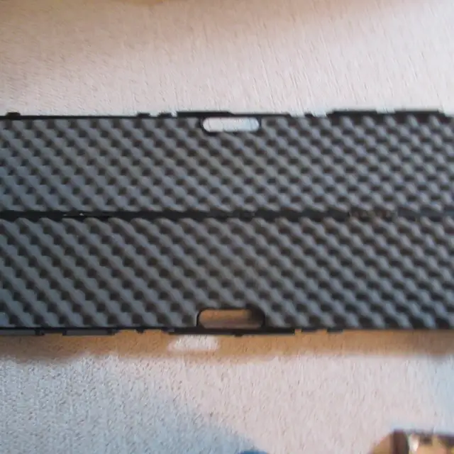 HARDSHELL FIREARMS CASE - Photo 2