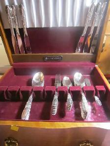 #130F  WHITE ORCHID silverware set for 6 - Photo 2