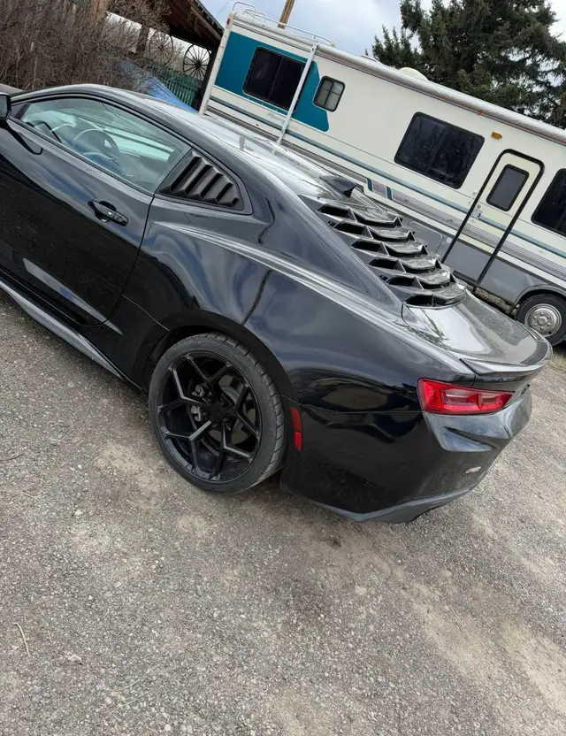 2017 Camaro RS - Photo 3