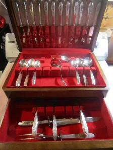 #14-A  BIRD OF PARADISE silverware set for 12 - Photo 2