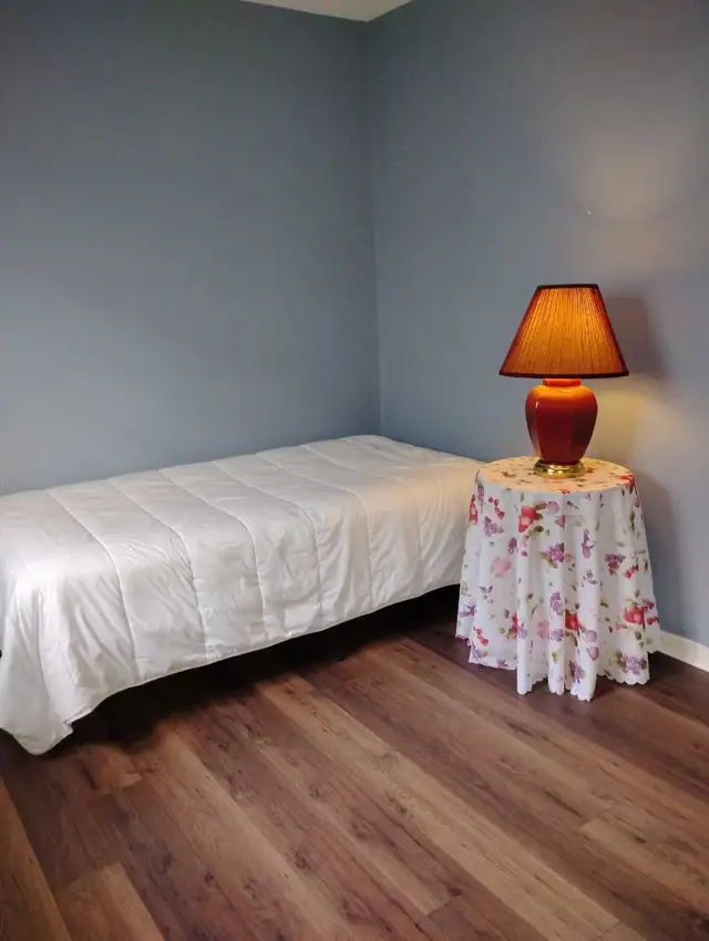 room for rent Newmarket - Photo 2