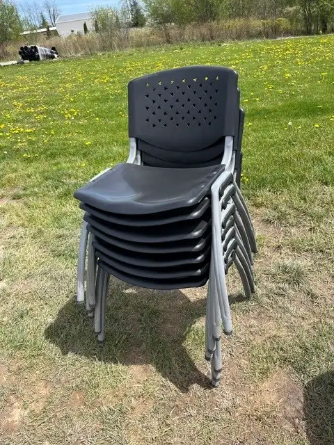 OFFICE CHAIRS FOR SALE ($5)