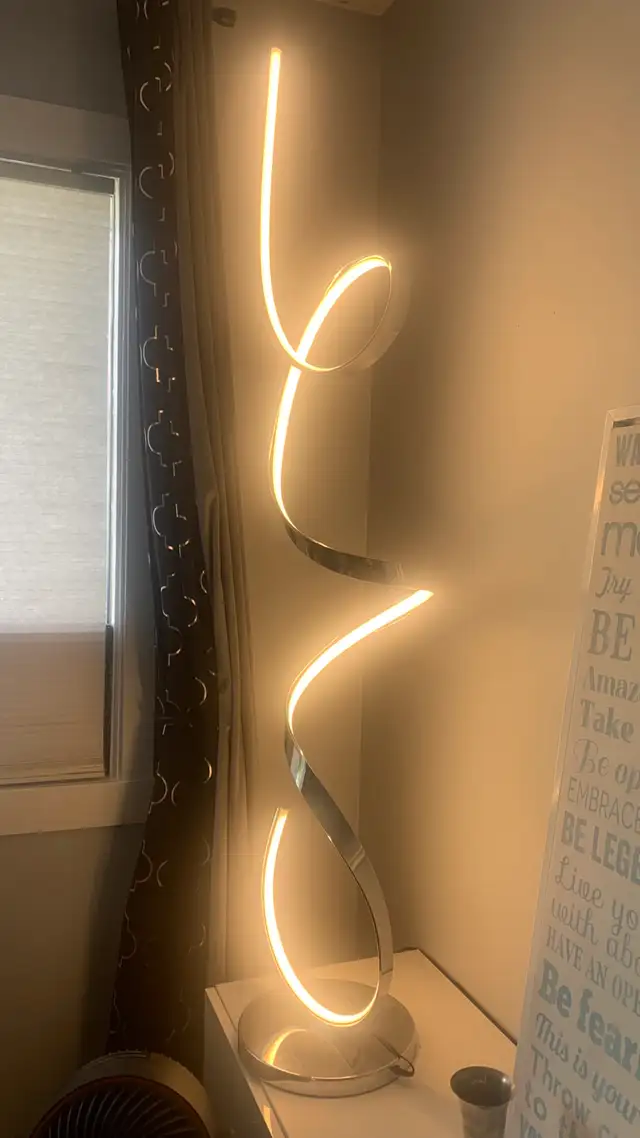 Beautiful Modern Light - Photo 2