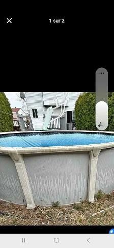 démontage.  démolition.  piscine