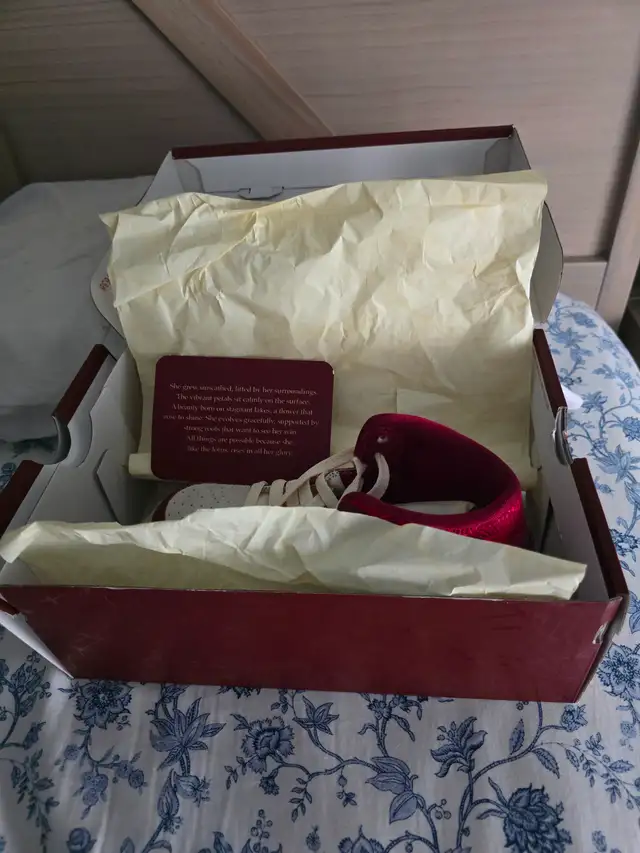 ! Air Jordan 1 Mid Red - Size 6.5 = mint   collector card. - Photo 6
