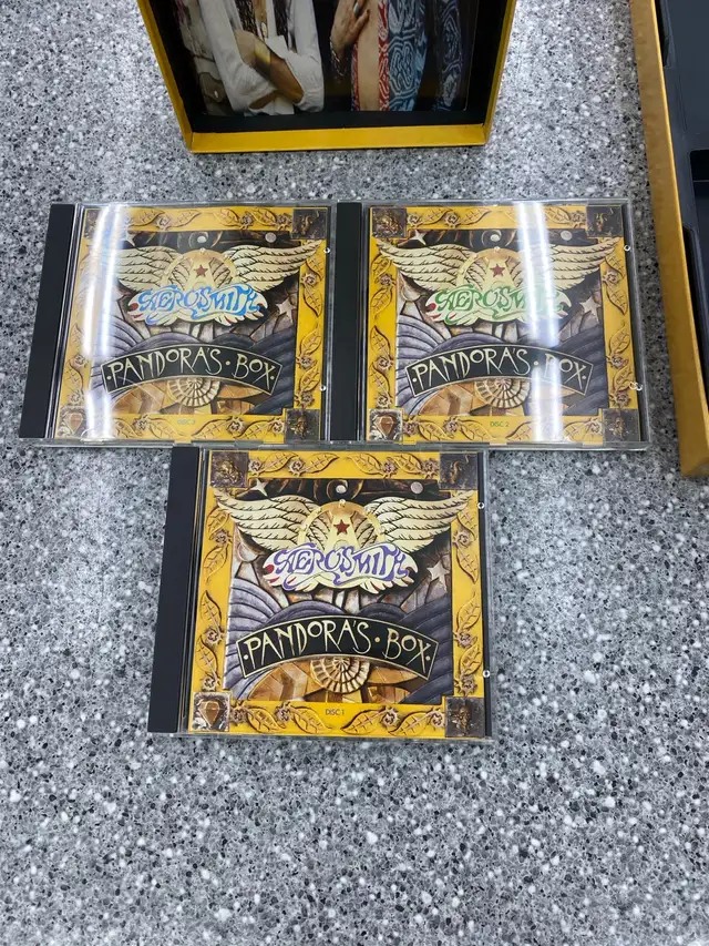 Aerosmith Pandora’s Box CD Set - Photo 3