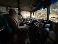BUS À VENDRE / BUS FOR SALE 3,999$ - Photo 5