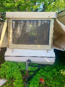 Camper - Camping Trailer / Tent Trailer