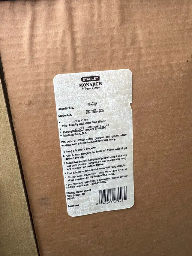 Free delivery used Stanley Monarch Decor Mirror 24x36' - Photo 6