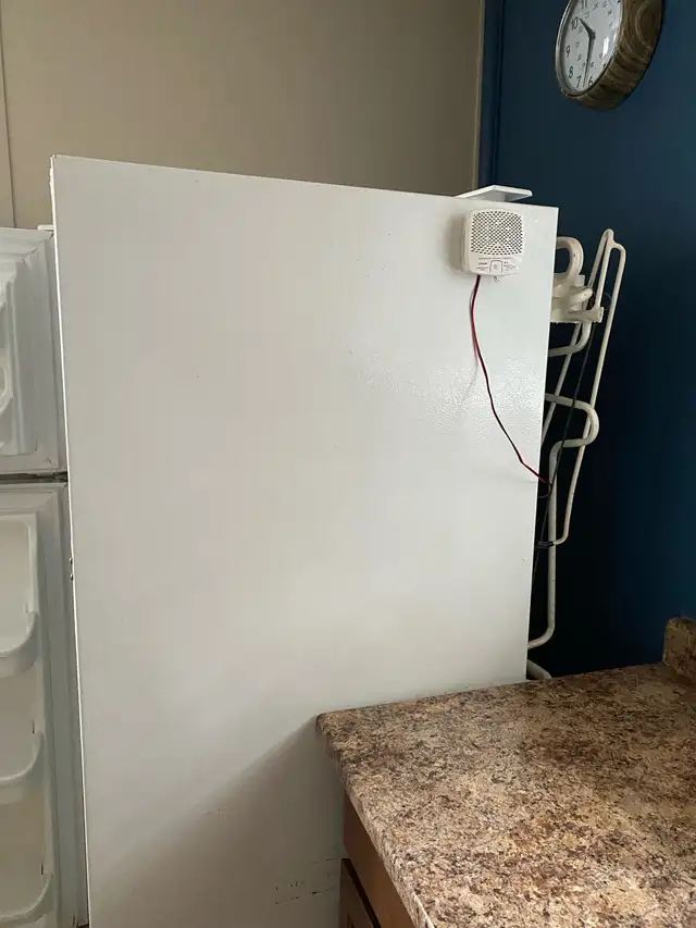 propane fridge - Photo 4