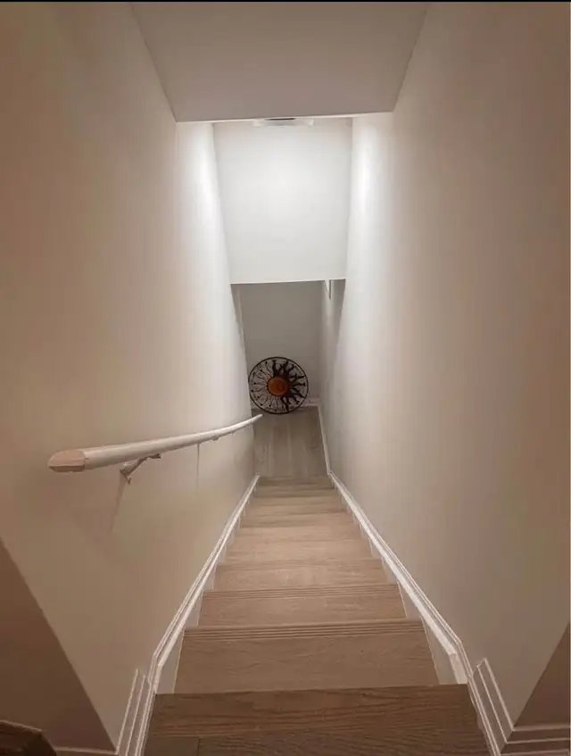 2 Bedroom Basement for Rent in Oakville - Photo 2