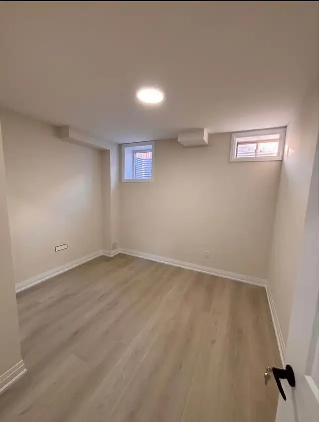 2 Bedroom Basement for Rent in Oakville - Photo 3
