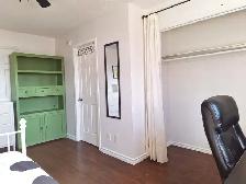 June 1- House-Flexible Lease-2 Sunny Rms All Included for Pros - Photo 4