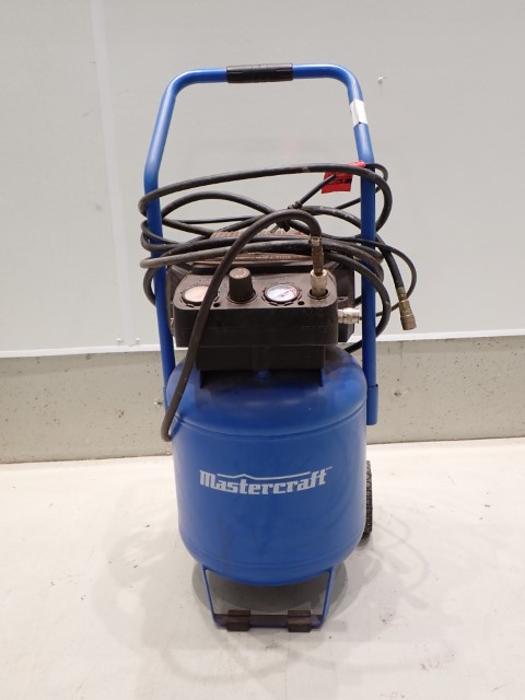 Mastercraft 10 Gallon Air Compressor