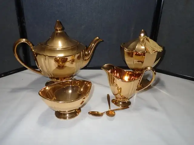 Royal Winton ''Golden Age'
