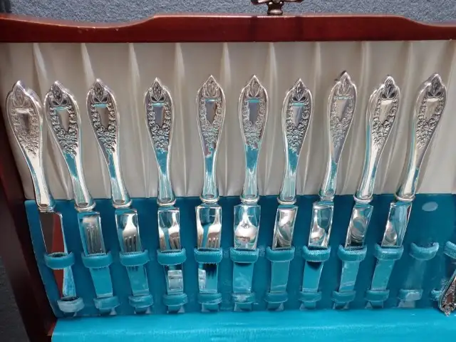 Old Colony Pattern Silverware - Photo 3