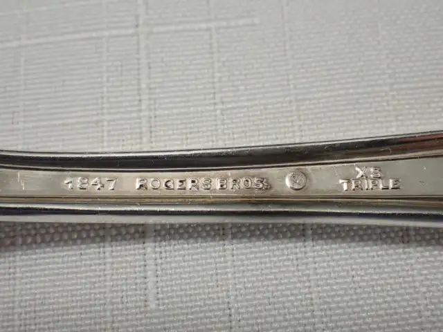 Old Colony Pattern Silverware - Photo 5