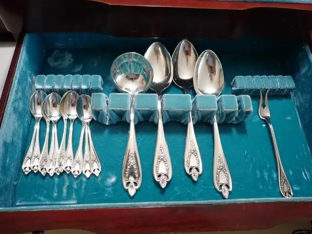 Old Colony Pattern Silverware - Photo 6