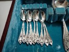 Old Colony Pattern Silverware - Photo 7