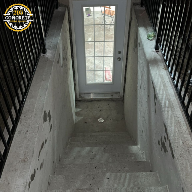 SIDE ENTRANCE DOORS-EGRESS WINDOW-BASEMENT WINDOW-BELOW GRADE - Photo 7