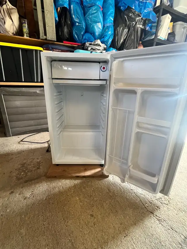 Mini fridge - Photo 2