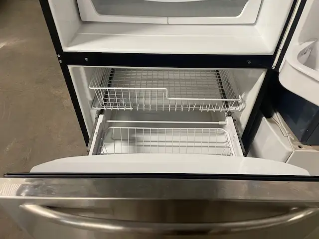 Réfrigérateur stainless 32'' congélateur en bas Amana - Photo 3