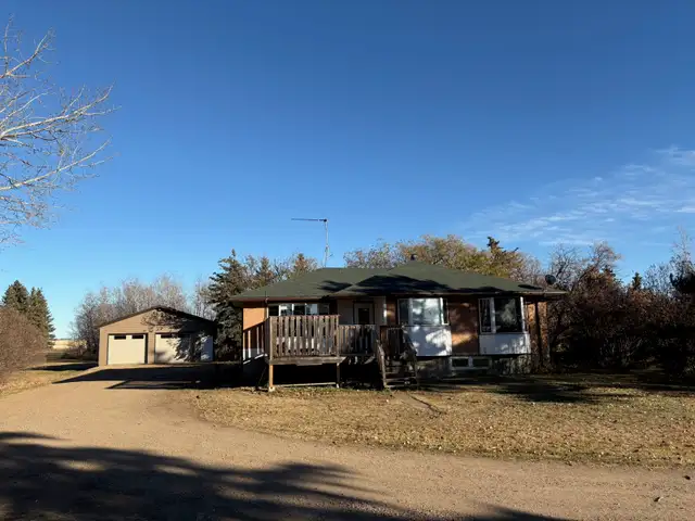 Acerage For Sale! 5 Beds, 2 Baths