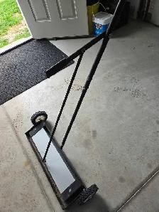 rolling magnet sweeper