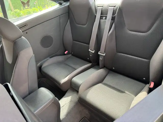 2007 Pontiac G6 GT Coupe 2D Convertible - Photo 4