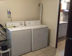 Bright Room by Mohawk College for Rent - Photo 6