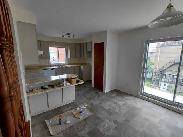 Très grand 5 et demi à louer - Photo 2
