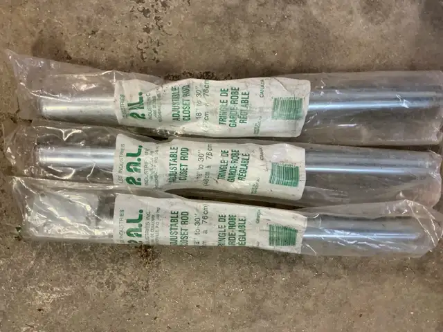 closet rods - Photo 2