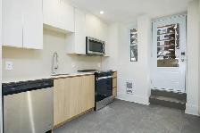 Room in renovated 4 1/2, Plateau, June 1 — utilities included - Photo 2