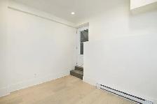 Room in renovated 4 1/2, Plateau, June 1 — utilities included - Photo 8