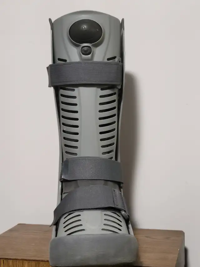 Walking boot