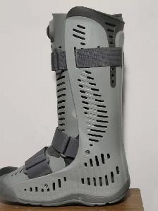 Walking boot - Photo 3