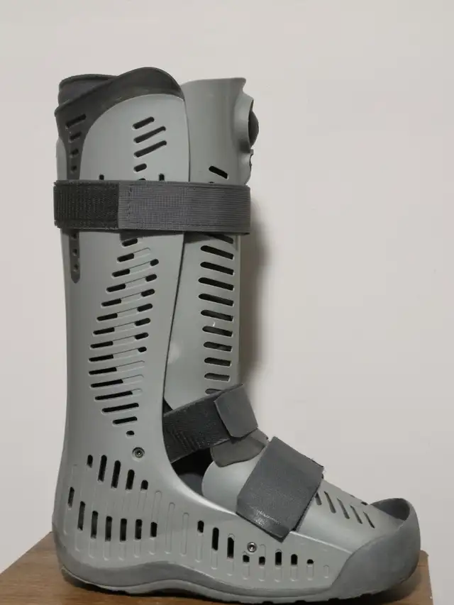 Walking boot - Photo 4