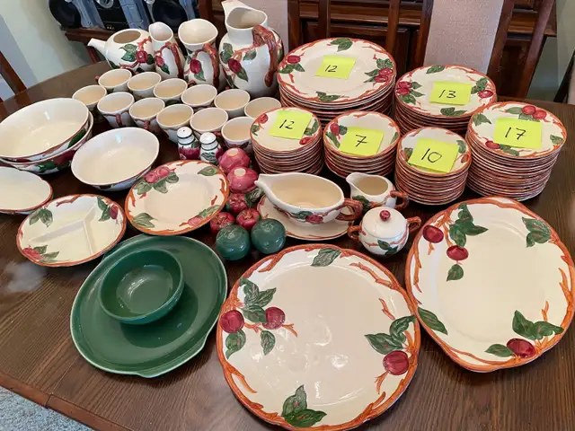 Vintage Franciscan dishes - Photo 2