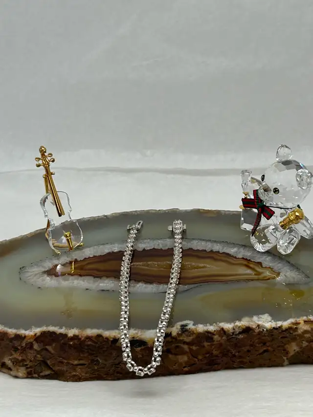 Tennis Bracelet - Photo 8