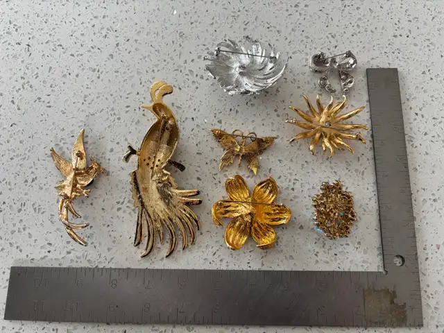 Amazing Beautiful Brooches $5each - Photo 3