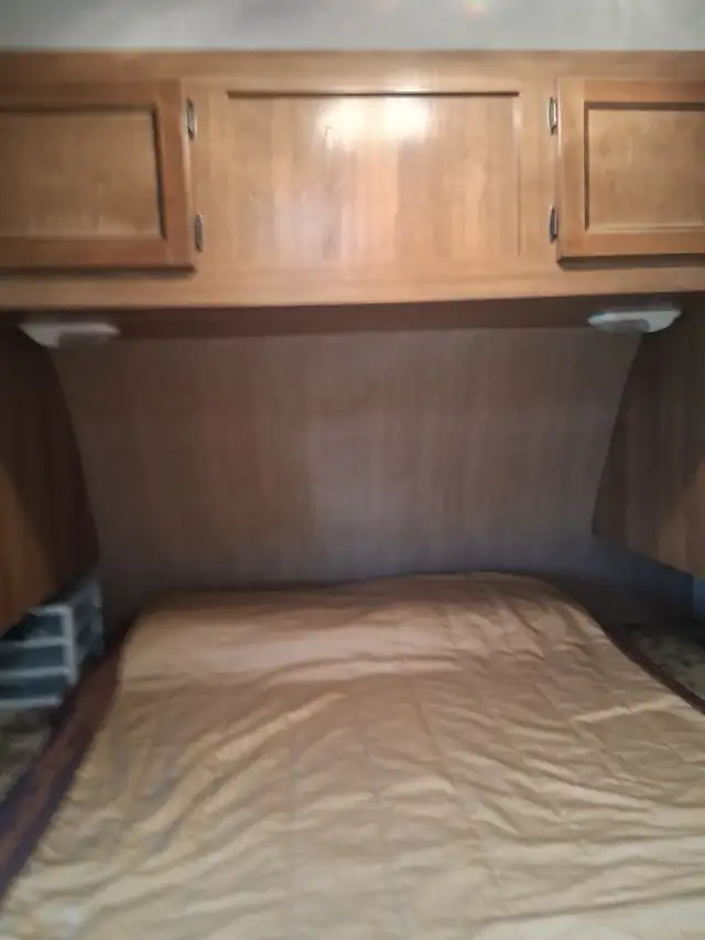 2015 Catalina 50th Anniversary Edition Couples Trailer. - Photo 6