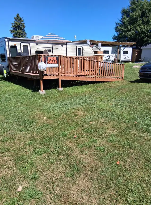 2015 Catalina 50th Anniversary Edition Couples Trailer. - Photo 8