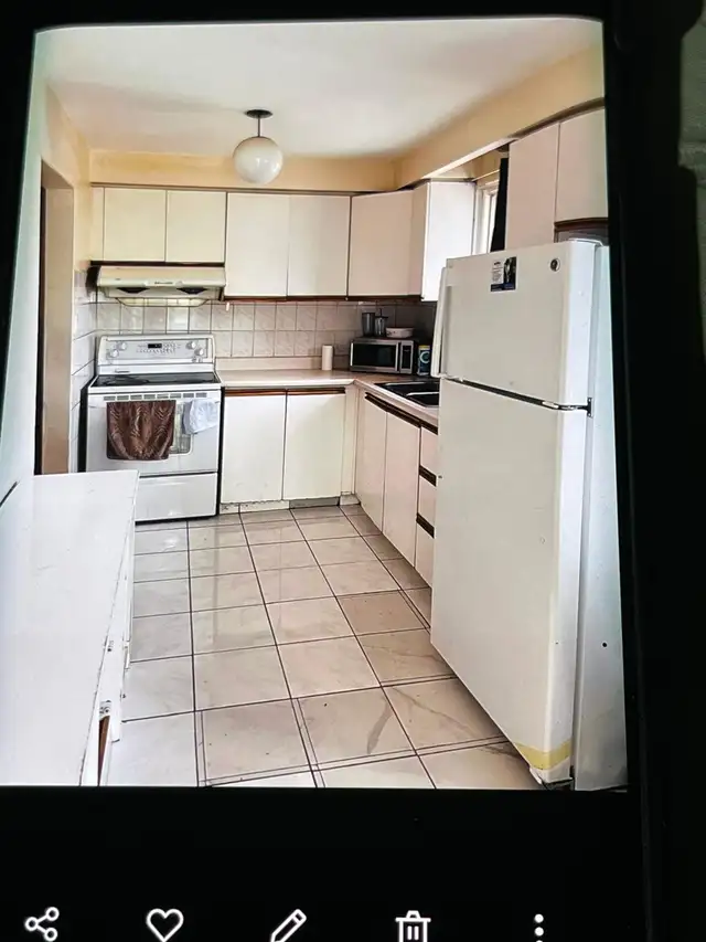 Top level house for rent - Malton - $2300   50% Utilities - Photo 2
