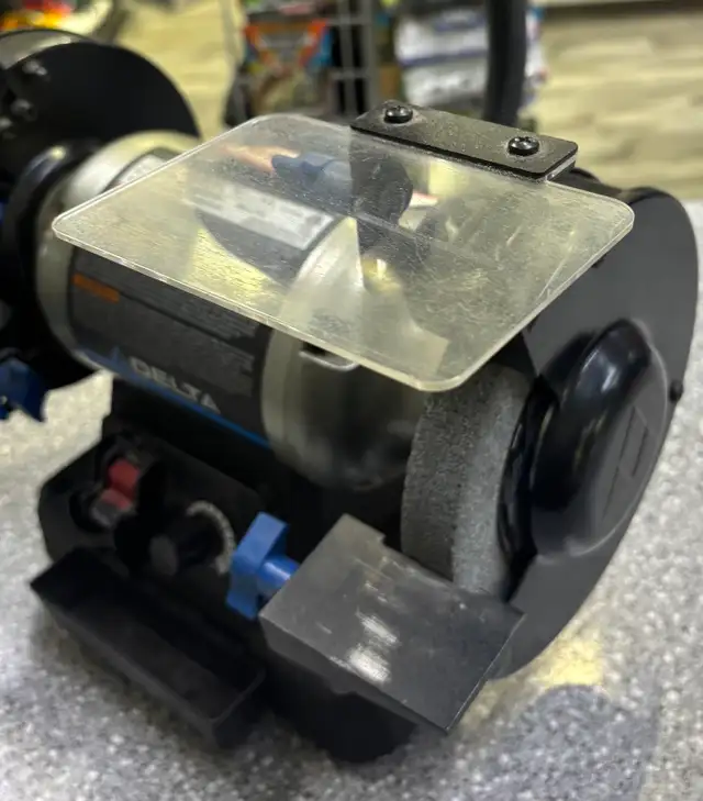 Delta Dual Bench Grinder - Photo 3