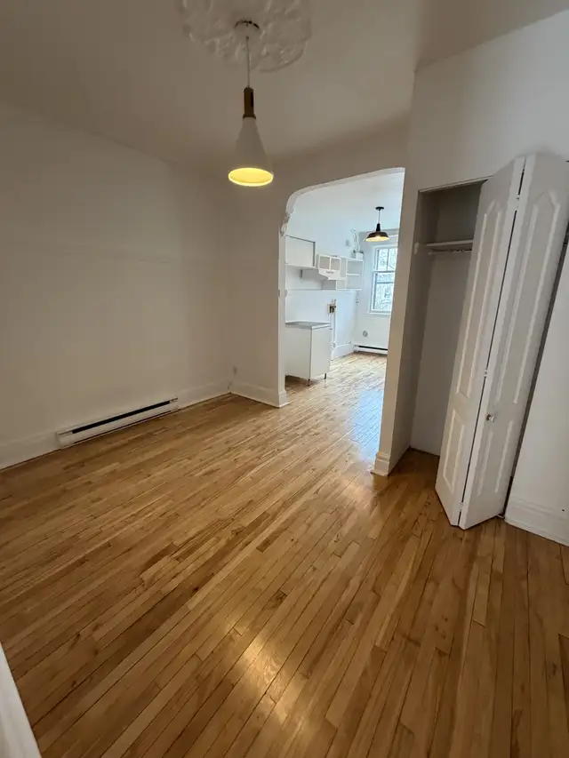 3 ½ Villeray Avec Cachet | Planchers de bois franc | - Photo 8